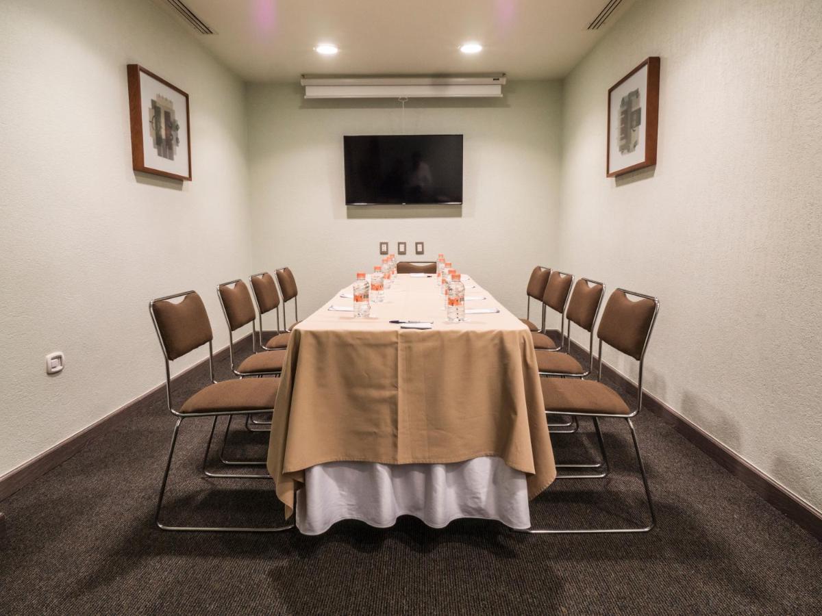 Hotel Mercury Inn Queretaro Ngoại thất bức ảnh