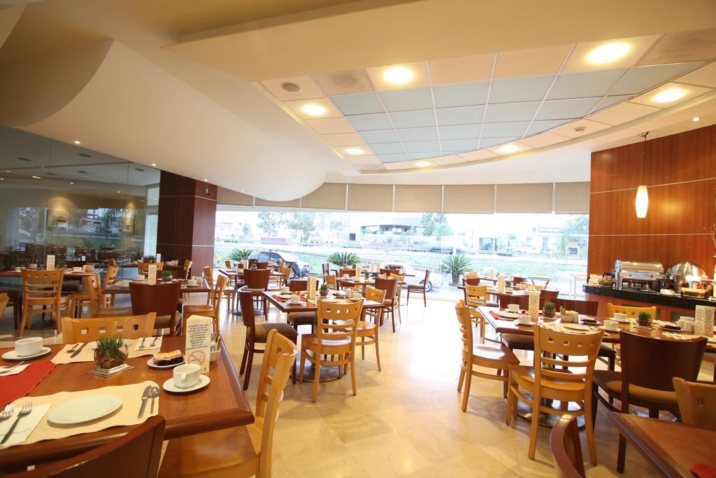 Hotel Mercury Inn Queretaro Ngoại thất bức ảnh