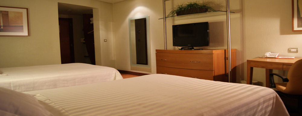 Hotel Mercury Inn Queretaro Ngoại thất bức ảnh